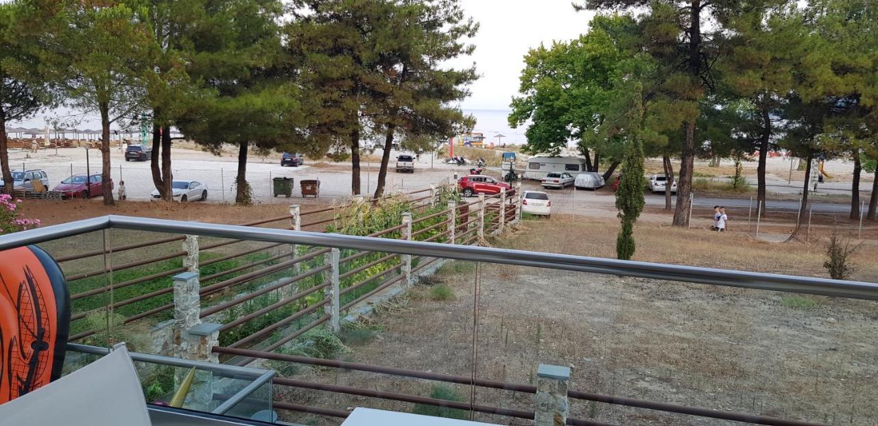 Hatzoudis Luxury Suites Chrysi Ammoudia Exterior foto