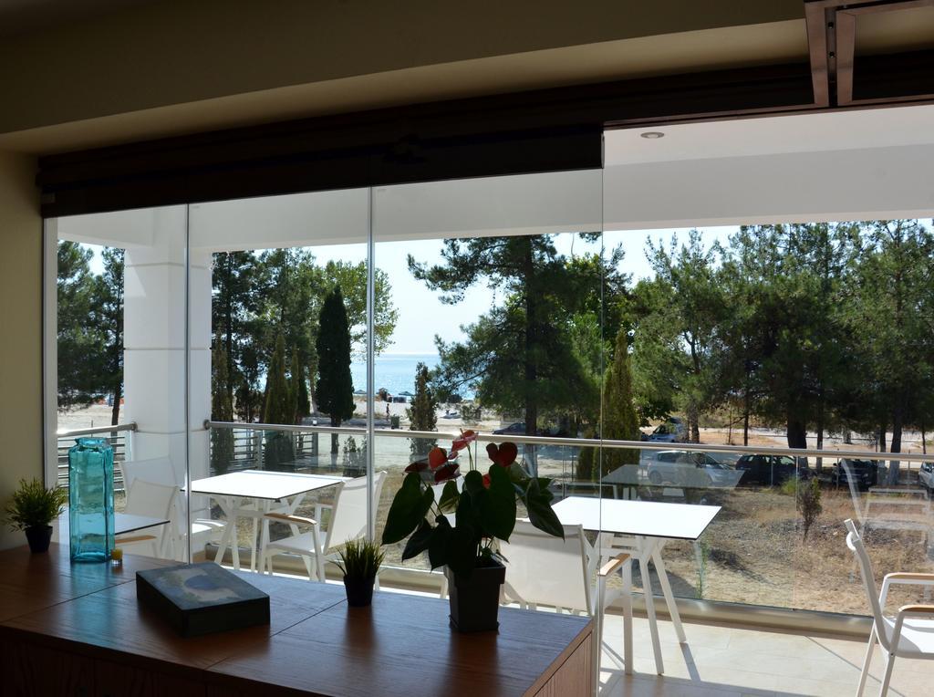 Hatzoudis Luxury Suites Chrysi Ammoudia Exterior foto