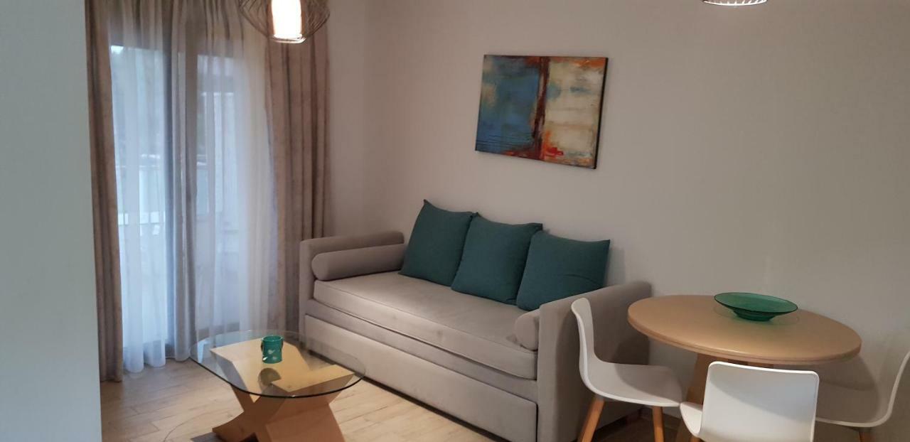 Hatzoudis Luxury Suites Chrysi Ammoudia Exterior foto